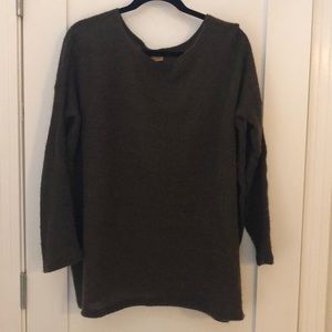 Piko sweater
